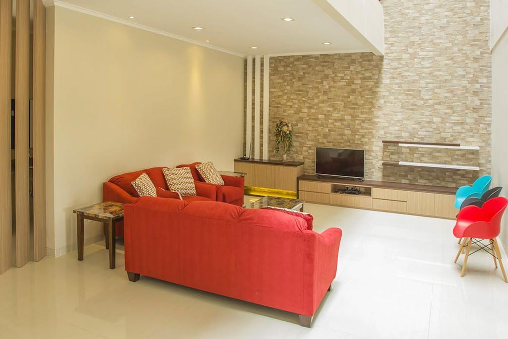 Five-Bedroom Villa Private Pool